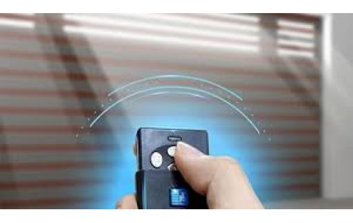MỞ CỬA CUỐN AUSTDOOR KHI ĐÁNH RƠI REMOTE/ TAY ĐIỀU KHIỂN